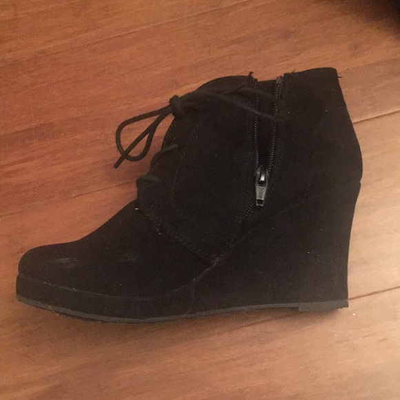 Lace up wedge booties - Picture 2 of 4
